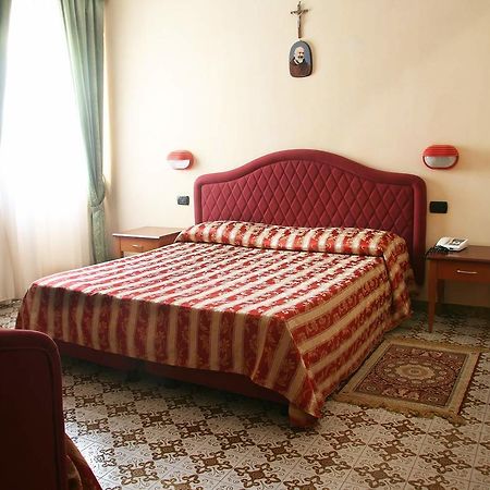 Hotel Gaggiano Сан-Джованни-Ротондо Экстерьер фото