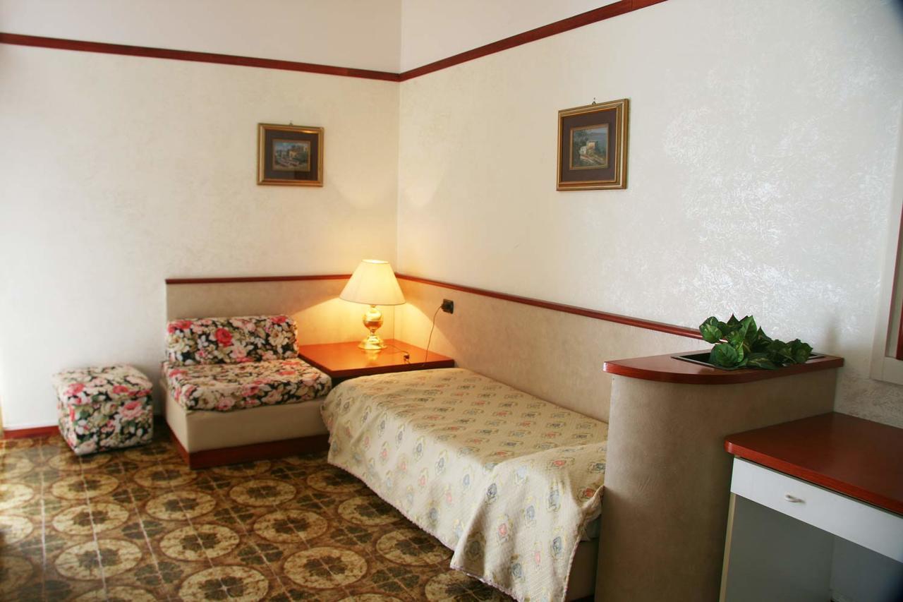 Hotel Gaggiano Сан-Джованни-Ротондо Экстерьер фото